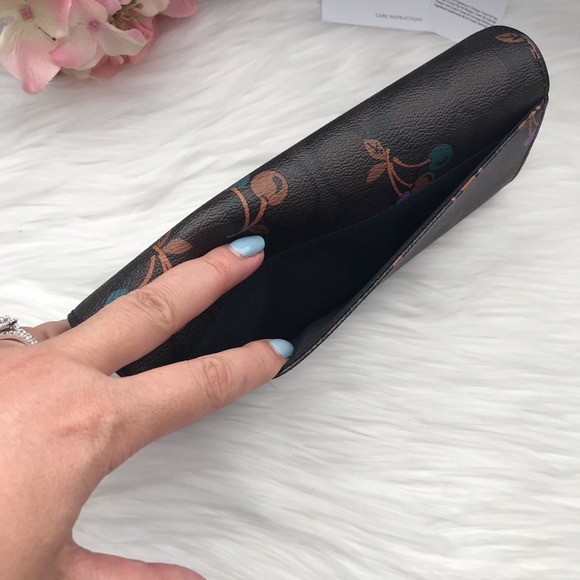 Coach Signature Print Slim Envelope Wallet - Picture 3 of 7